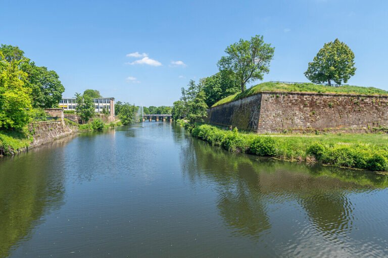 Cologne to Saarlouis Taxi | Rhine Valley Transfers & Tips