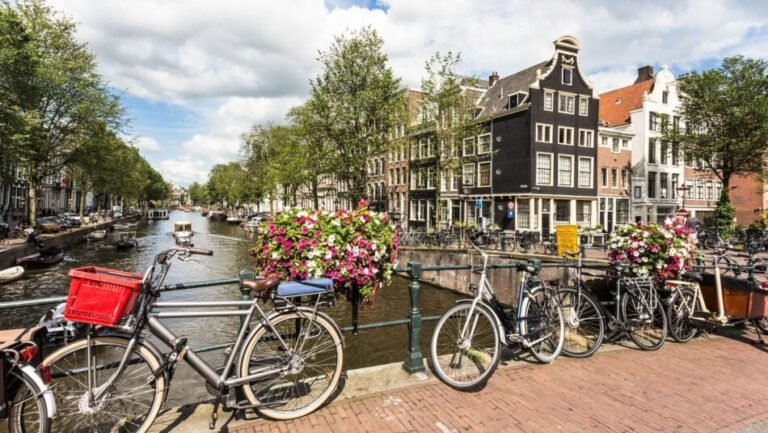 Dortmund Airport to Amsterdam Taxi