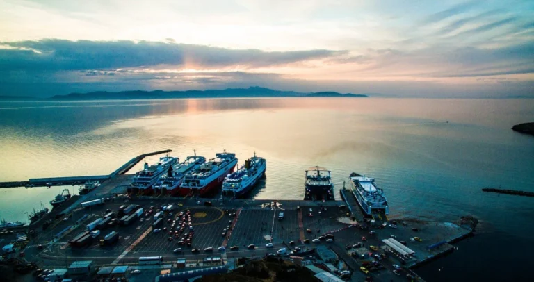 Athens Airport to Rafina Port Taxi: Quick Transfers