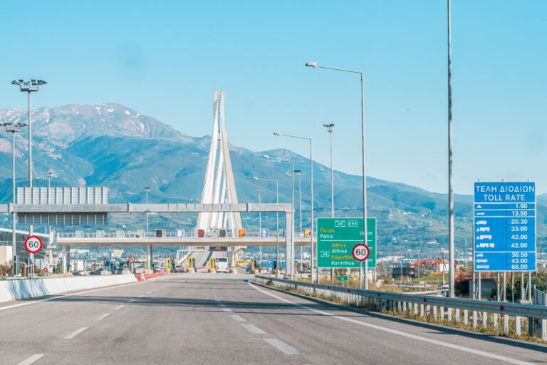 Kylini to Athens Taxi | Fast Transfers from Port to City Center