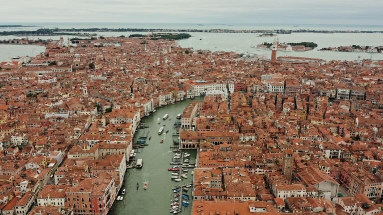 Bergamo to Venice Transfer | Stress-Free Taxi & Minibus