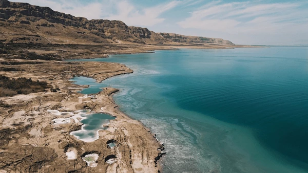 Travel from King Hussein Bridge to Queen Alia Airport | Travel from Dead Sea to Amman – Ultimate Route Guide