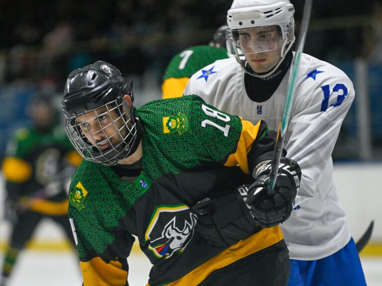 Grand Finale at the Ice Station: Rhinos Edge Bosnia & Herzegovina 4-3 in World Championship Thriller - South Africa Sports News and Blog Site