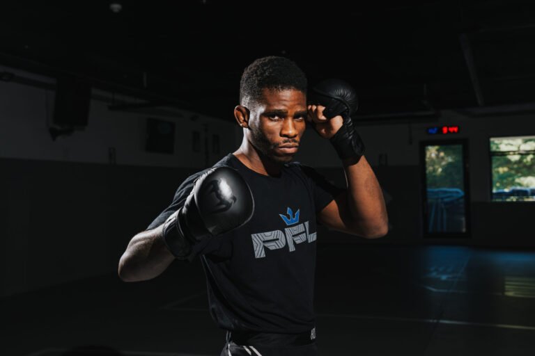 Unleashing the Kingslayer: How Thimna Mhlauli is Forging South Africa’s MMA Future - South Africa Sports News and Blog Site