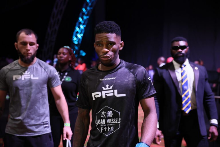 A Tough Night in Lagos: Thimna Mhlauli Succumbs to Karim Henniene’s Anaconda Choke – South Africa Sports News and Blog Site A Tough Night in Lagos: Thimna Mhlauli Succumbs to Karim Henniene’s Anaconda Choke - South Africa Sports News and Blog Site