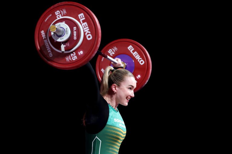The Iron's Final Test: Smith and Du Plooy Fight Hard in Glasgow - South Africa Sports News and Blog Site