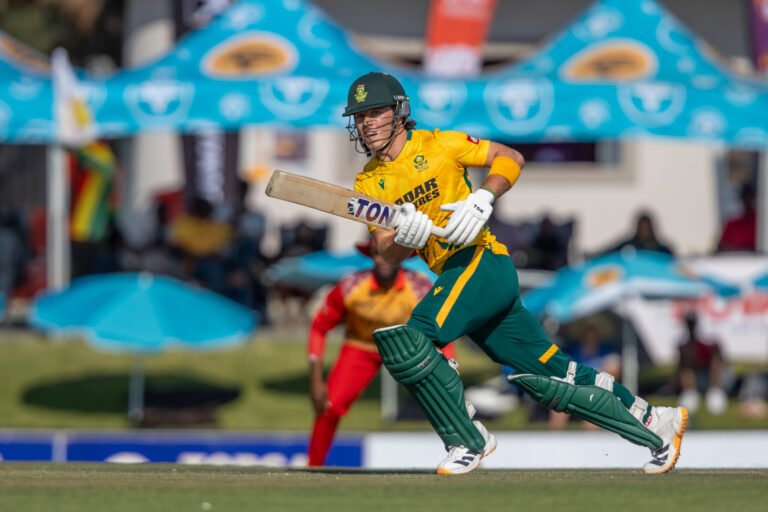 Blistering Brevis Smashes South Africa to Dominant Victory Over Zimbabwe – South Africa Sports News and Blog Site Blistering Brevis Smashes South Africa to Dominant Victory Over Zimbabwe - South Africa Sports News and Blog Site
