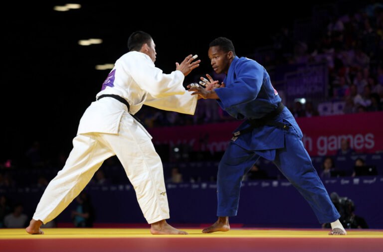 Meuwsen Claims Silver as Team SA Judo Continues to Shine on Day 2 – South Africa Sports News and Blog Site Meuwsen Claims Silver as Team SA Judo Continues to Shine on Day 2 - South Africa Sports News and Blog Site